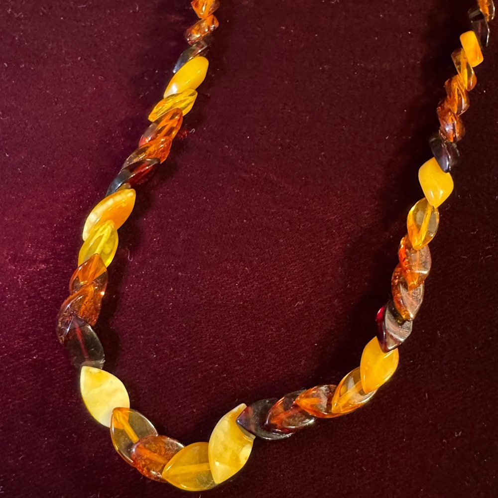 Genuine Baltic Amber Beaded Necklace - Picture 2 of 6